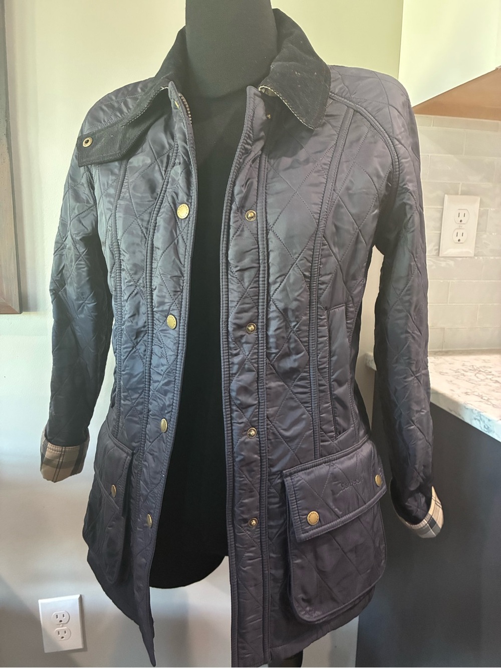 Barbour Black Quilted Coat Corduroy Collar Tartan Plaid lining Bomber Jacket